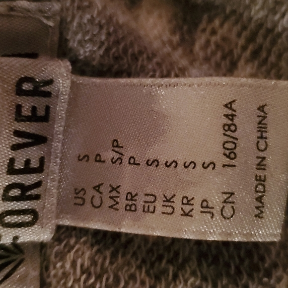 Forever 21 destructed distressed paint splattered hoodie - Picture 7 of 7